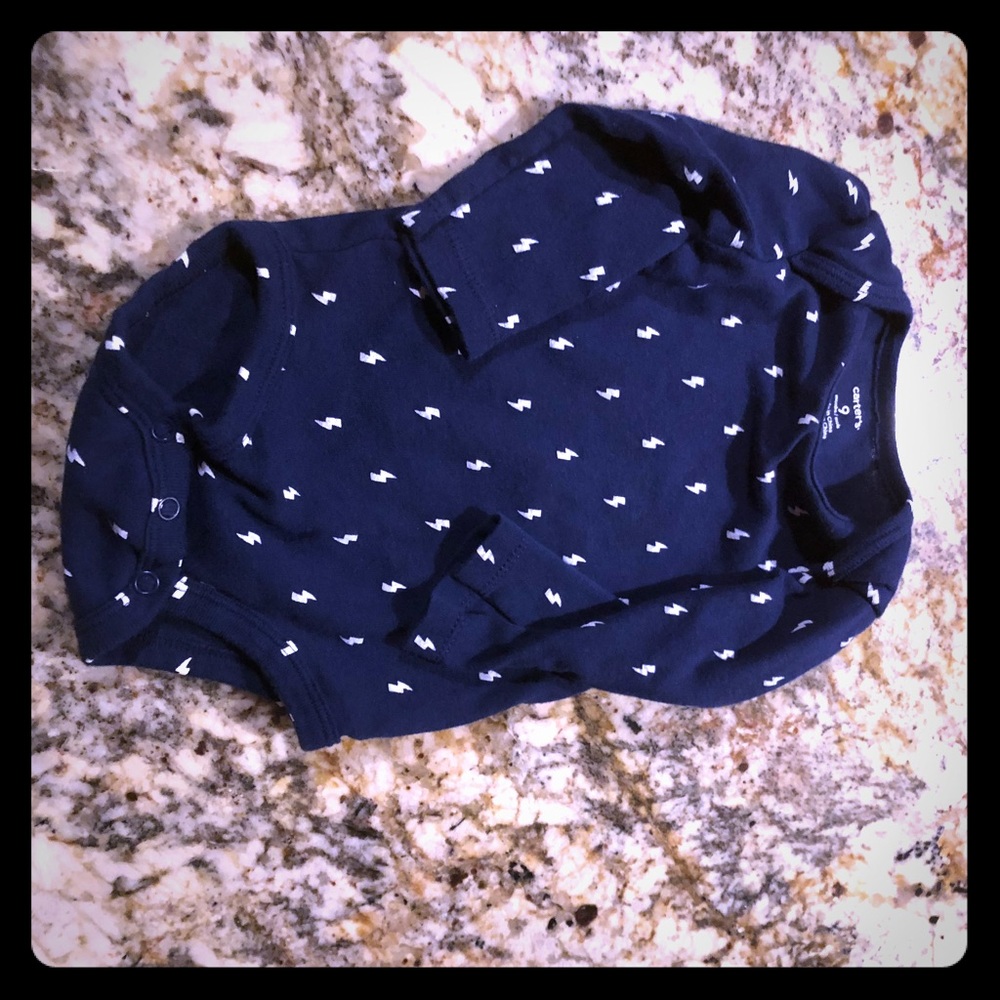 Baby Boy  💙 Onesie size 9 months CARTERS